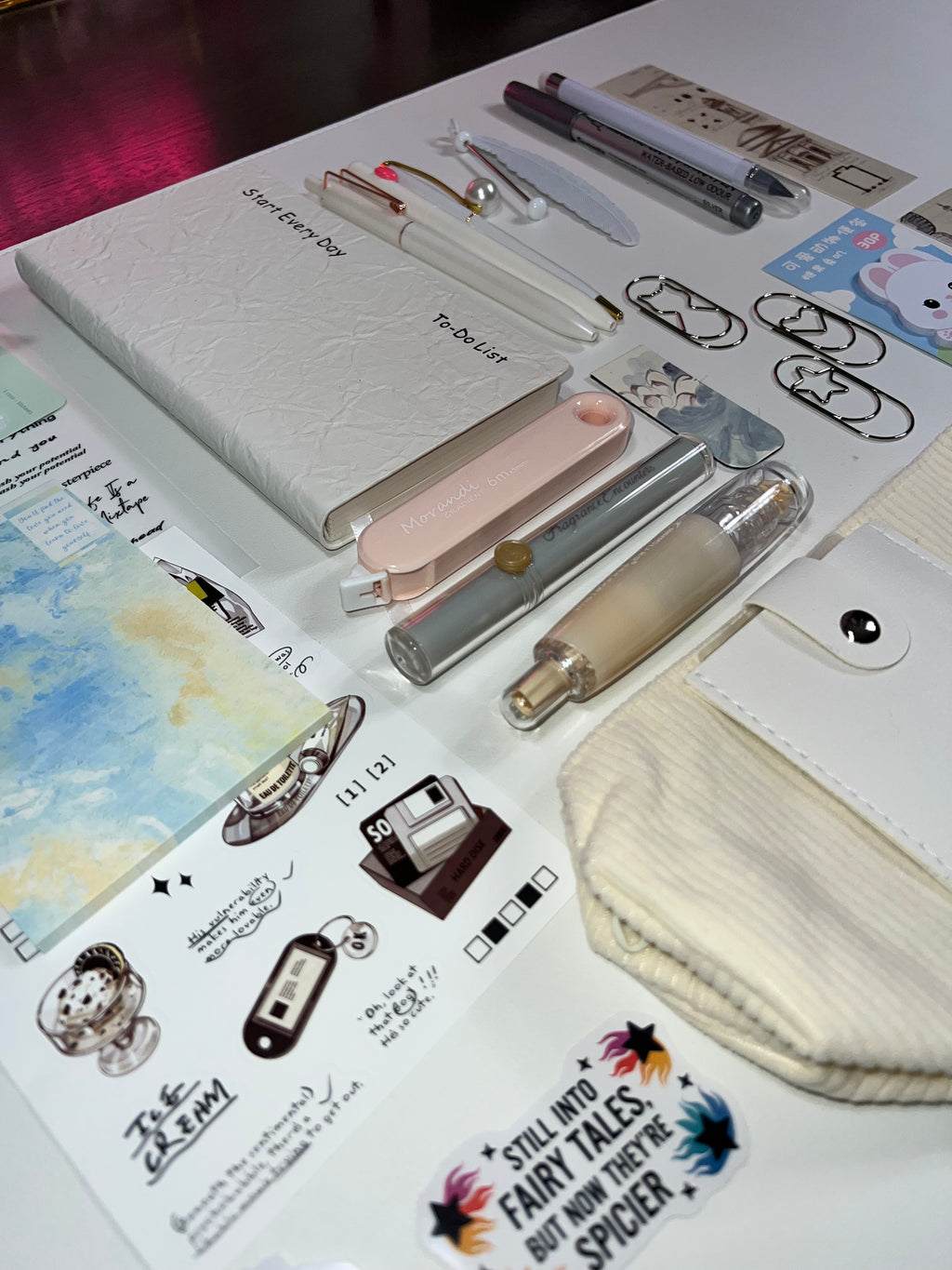 Soft White — Aesthetic Stationery Bundle