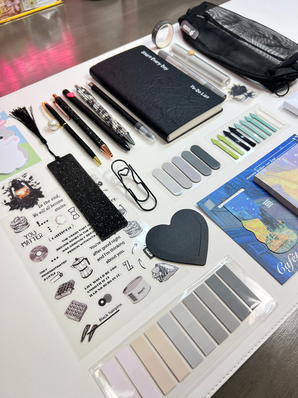 Midnight Black — Aesthetic Stationery Bundle